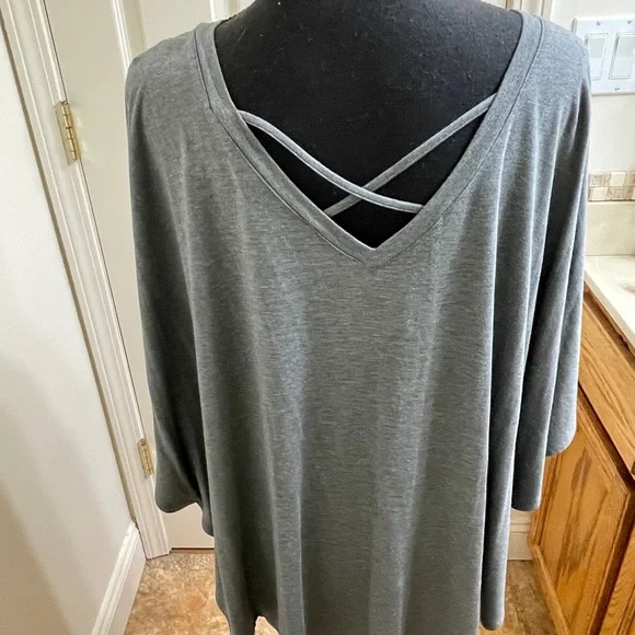 Tunic - Picture 2 of 4